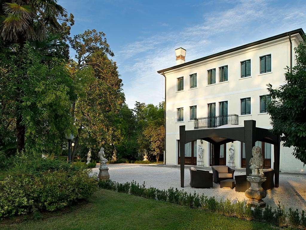 Hotel Pace Park Bolognese 4*