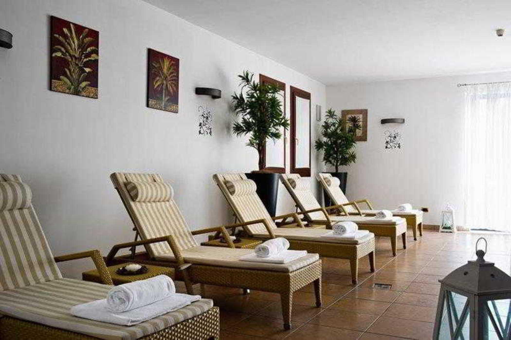 Pace Park Bolognese Hotel 4*