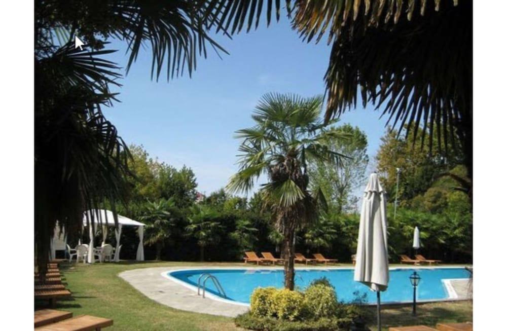 Hotel Pace Park Bolognese 4*